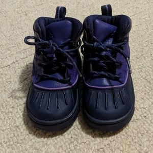 Nike ACG (all condition gear) toddler size 7 boots